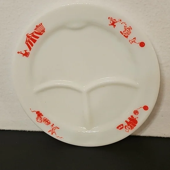 3 Piece Circus Themed Pyrex Set - Picture 2 of 12